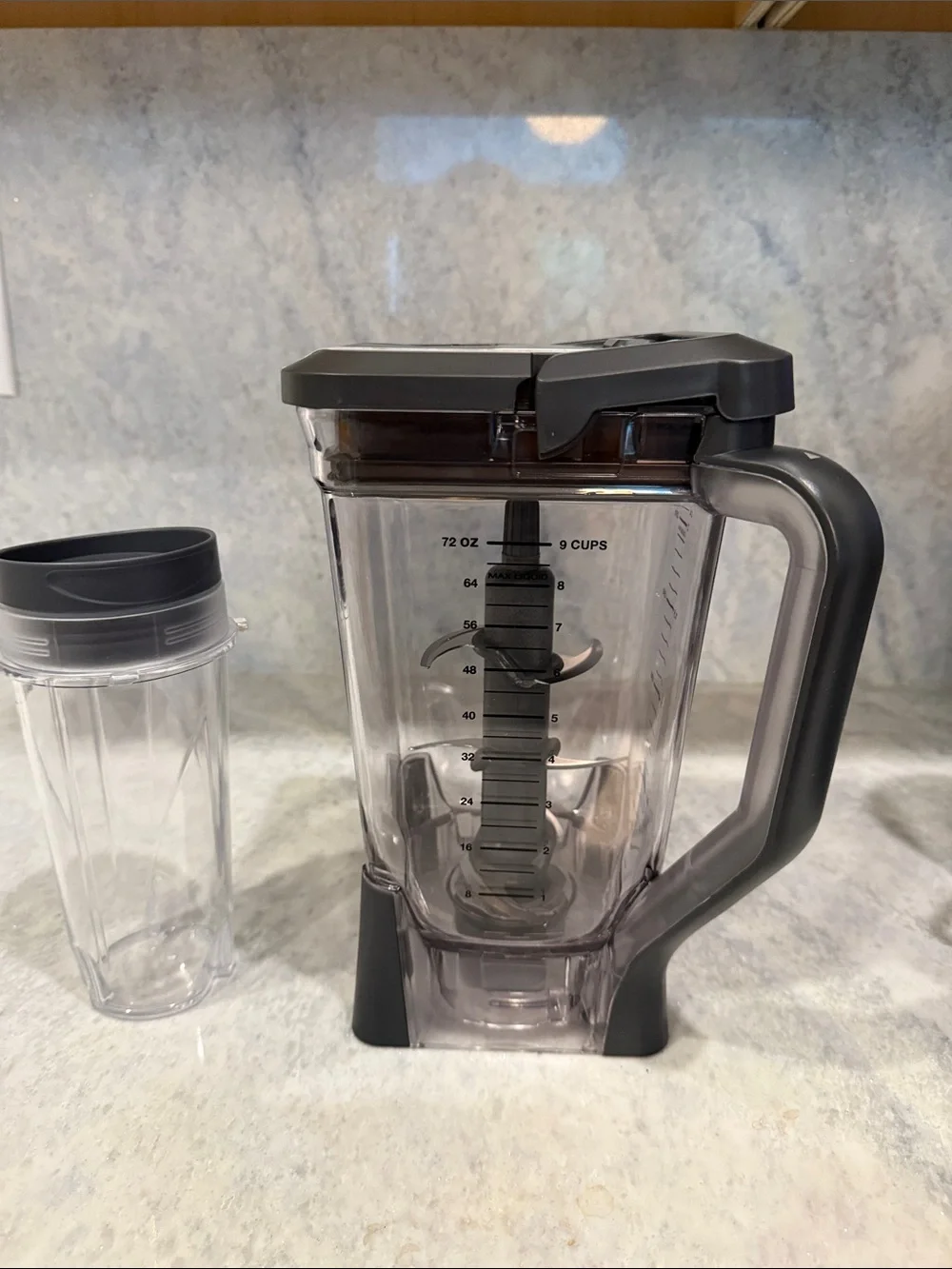 Ninja Clear Pitcher Jar with Dark Gray Lid and Handle   & a 16 oz cup with a lid